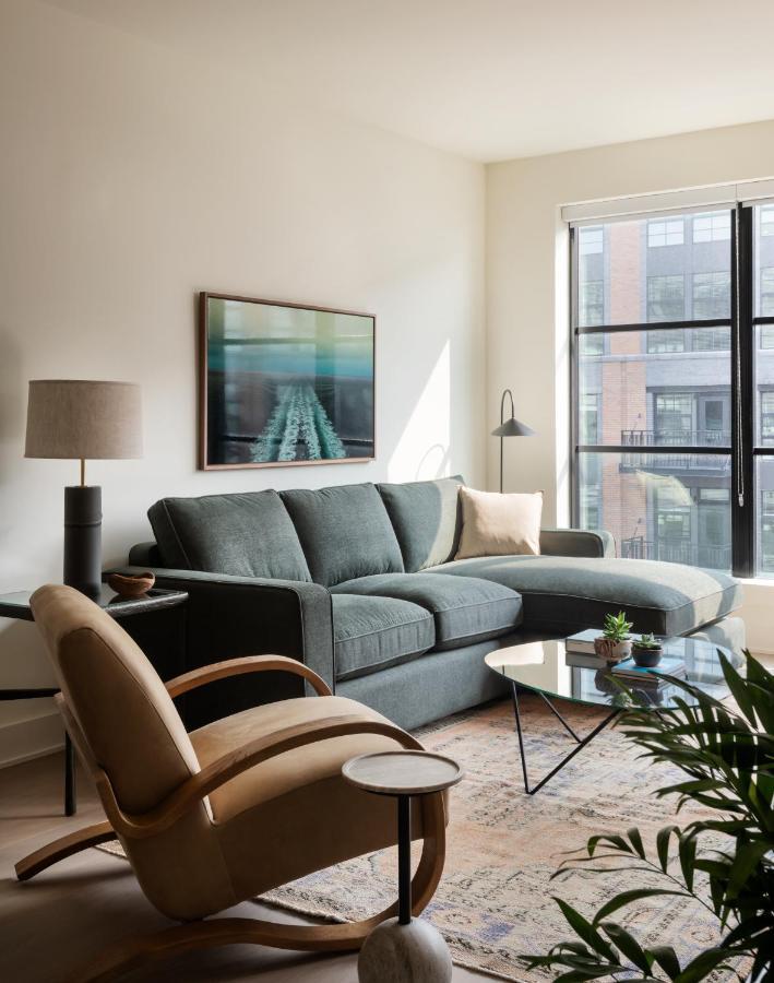 Roost Hotel *