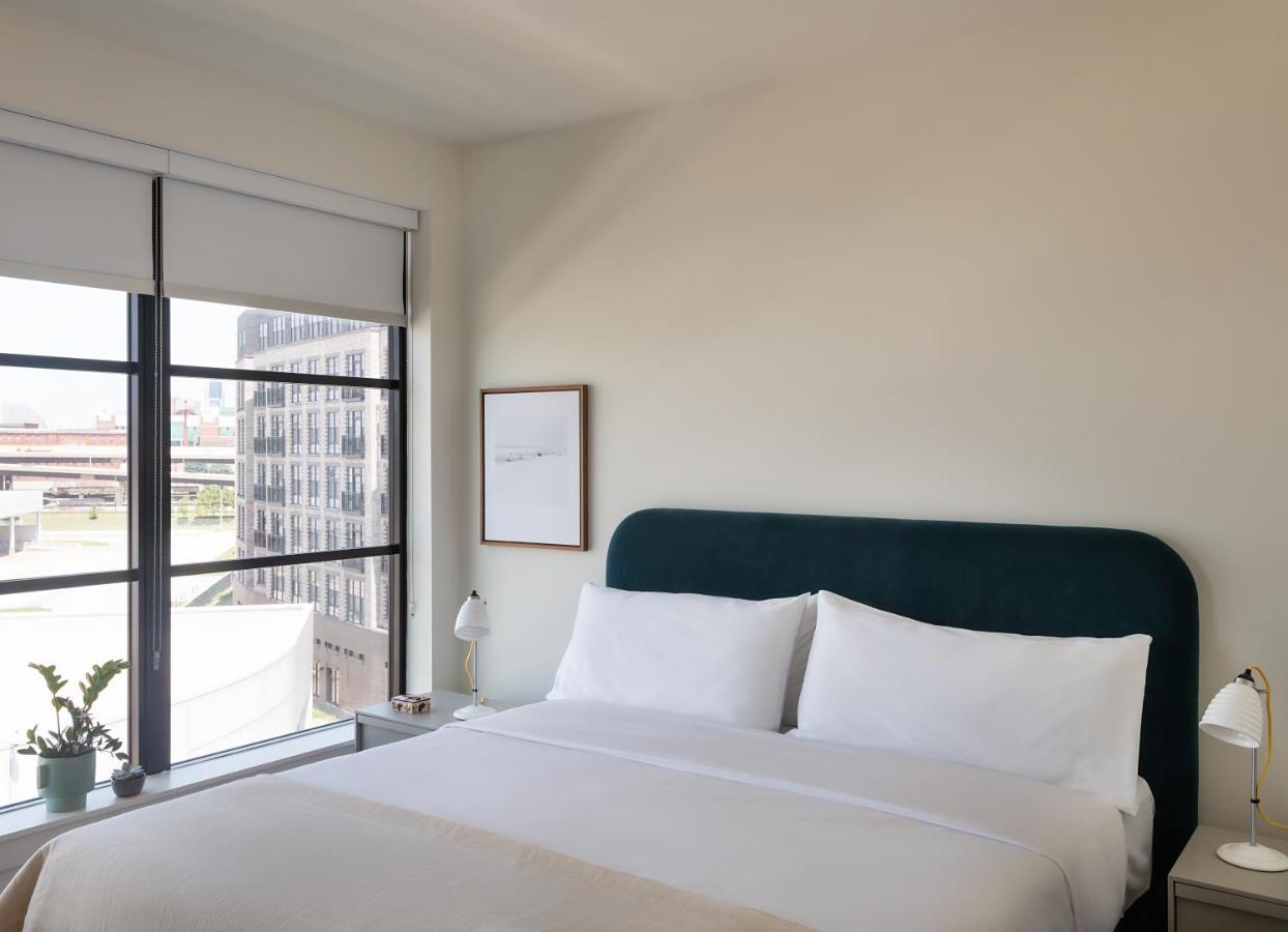 Roost Hotel *