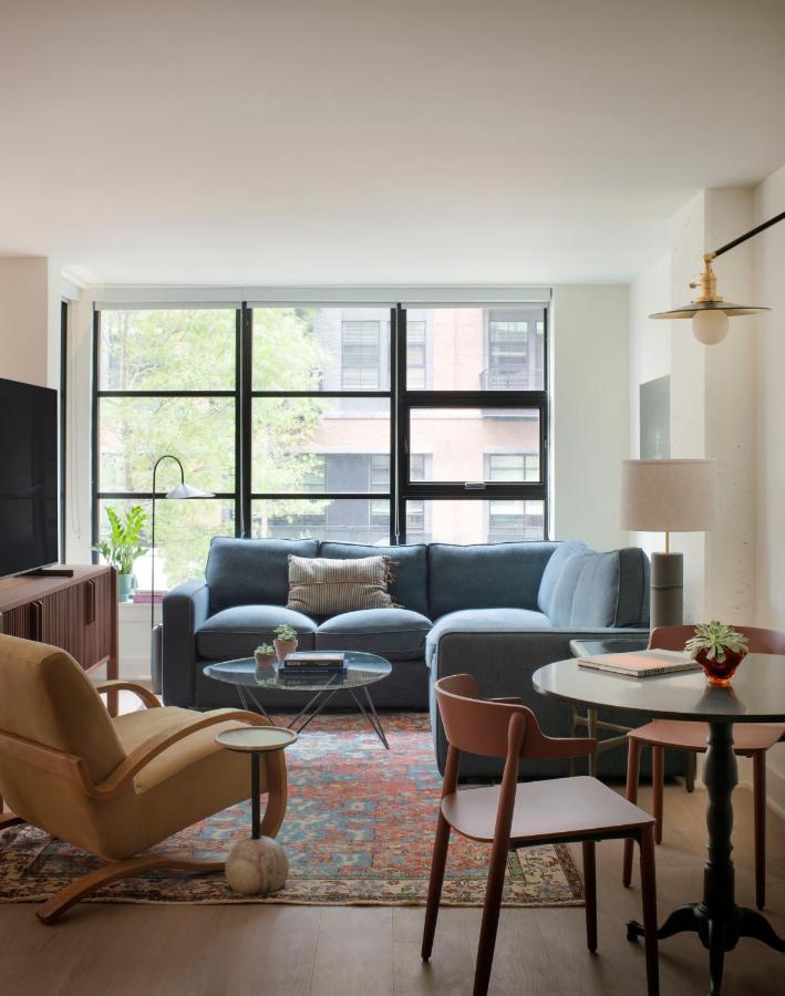 Hotel Roost *